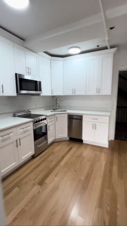 Kitchen - 91 Westland Ave Newly Renovated Unit (2BR 1BA) Apartments
