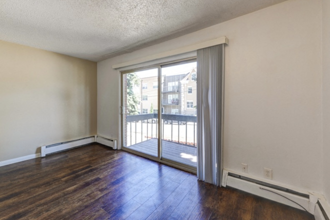 Bedroom - University Townhomes