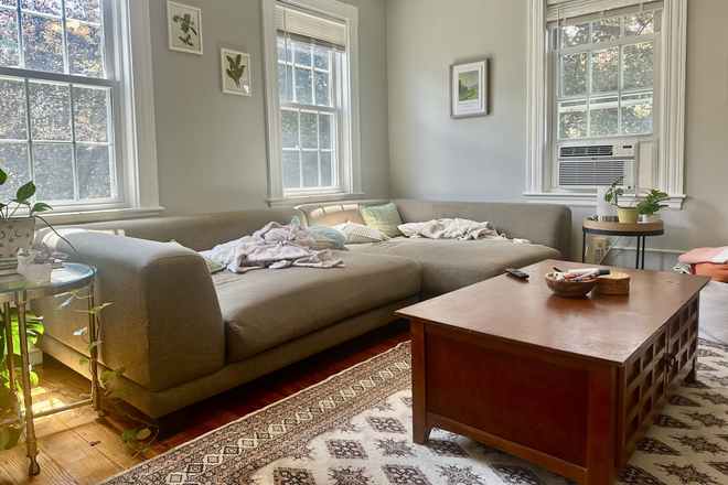 1 - Brighton Close to BC 4 bed 2 floor Flexible Move in June-Aug Apartments