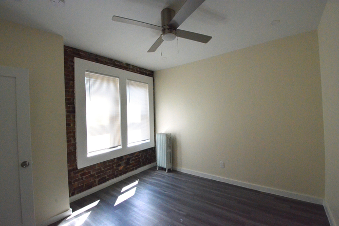 Bedroom - Just Renovated 2 separate bedrooms new kitchen walk to campus Apartments