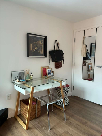 Bedroom - Soldiers Field Park Modern 3b Furnished Apartment