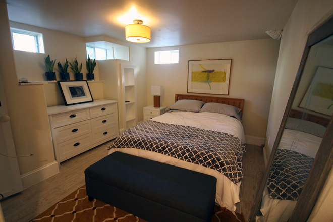 Bedroom view - Cozy Studio in Huron Village