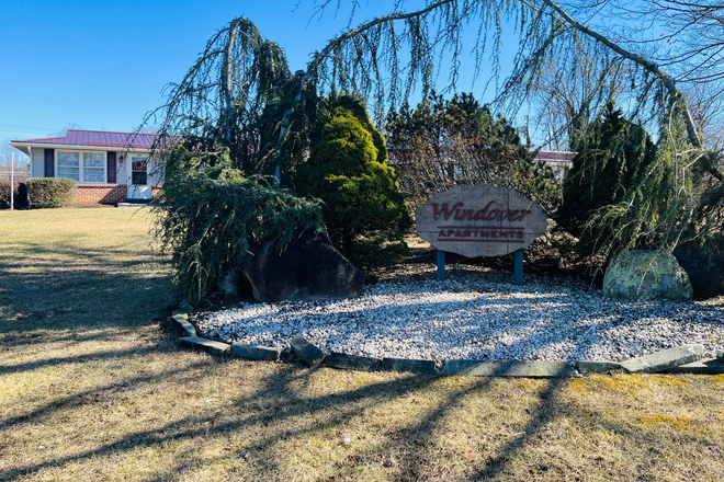  - 1 and 2 Bedroom, 1 Bath Apartments