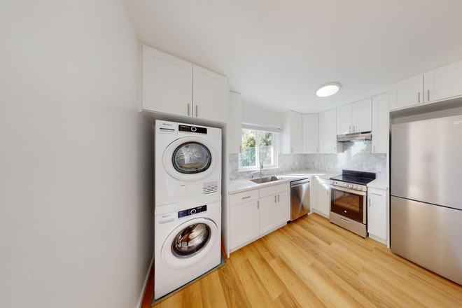  - 1771 Highland Place