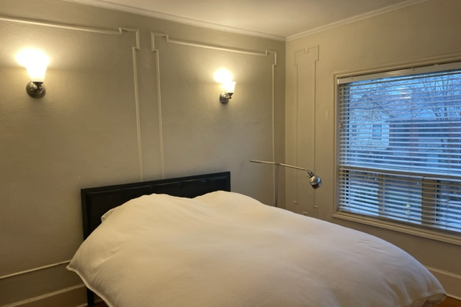 Bedroom 1 - Large 4 Bedroom House by Bloor and Bathurst