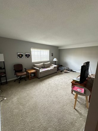 Living room - Apartment near Duke West Campus (2B1.5B) 10 min walk