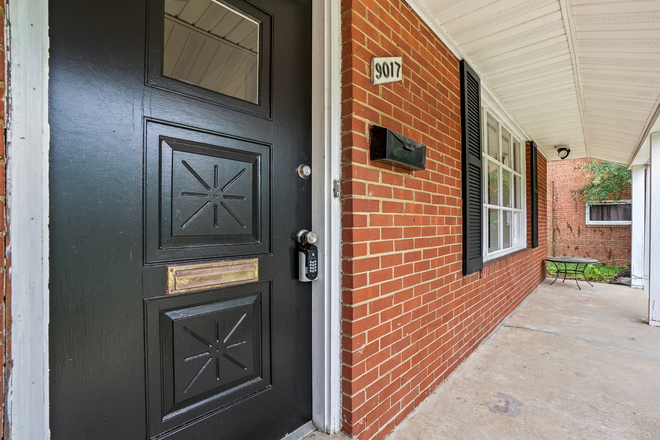 Front door and porch - Quiet, Spacious 4-Bed House in College Park- Walk to UMD Campus! [OPEN HOUSE: SAT 7/25, 11AM - 1PM]