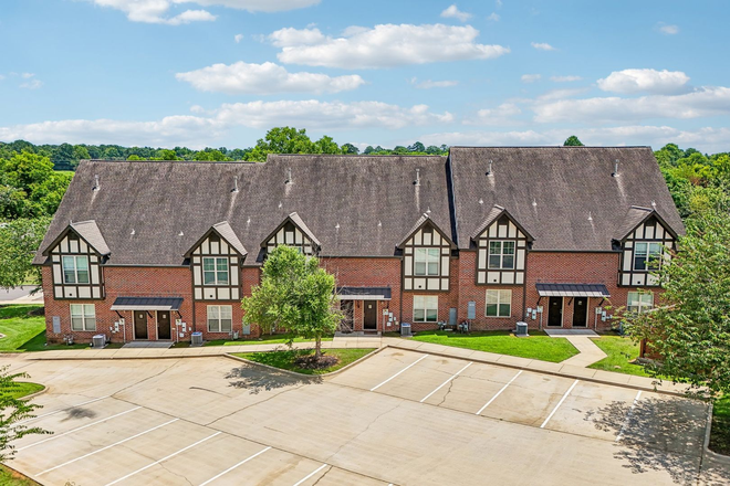 Outside view - Beverly Townhomes