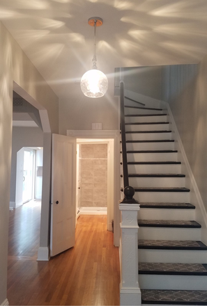 Entrance - Bedroom available, $1,5000 per month INCLUDES utilities, laundry & parking! Duplex