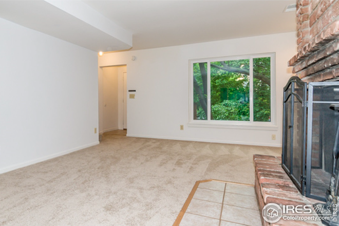 #11 - 3000 Broadway (3 BD/1 BA) Condo