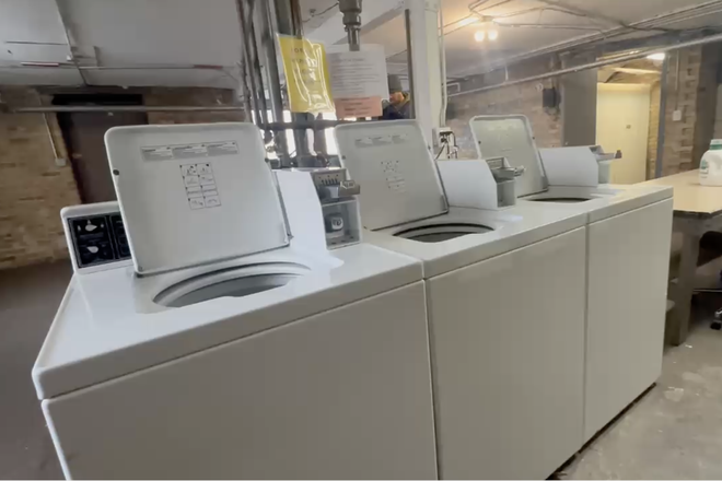 In-building laundry unit - FALL QUARTER SUBLEASE - South Campus Apartment