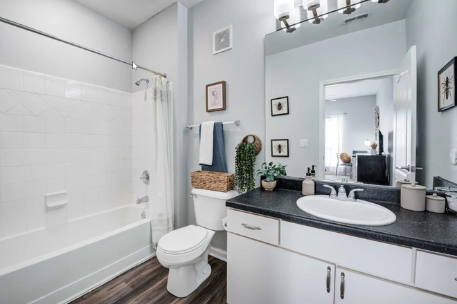 bathroom - The Lodge on the Trail