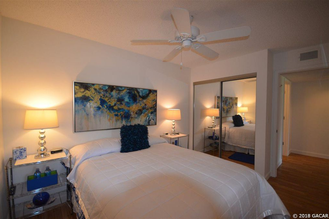 bedroom B - multi units in university common and countryside Condo