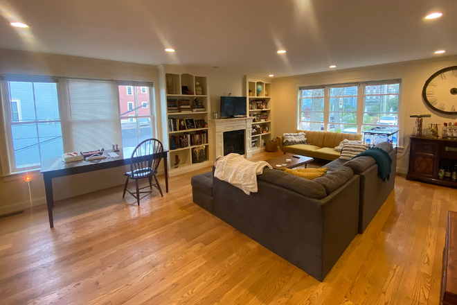Call NOW for showings! 617-236-8550 - SPARHAWK ST - *NO FEE* NEW CONSTRCTION 4BR TWNHOUSE AVAIL *9/1/2026* W/ 3.5 BATH, W/D IN UNIT, PRKNG