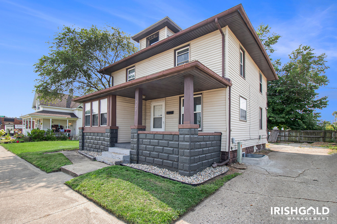 Front - 722 East LaSalle Avenue House