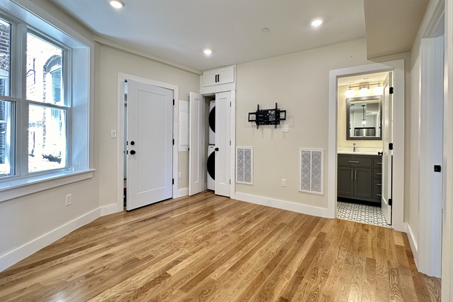 Living room - **NO BROKERS FEE!* NEW 2 Bed / 1 Bath w/ LAUNDRY IN UNIT! Avail 9/1/26! Apartments