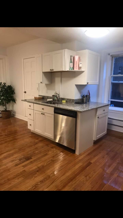 . - Beautiful 3 bedroom in historic North End for 9/1/25 Apartments