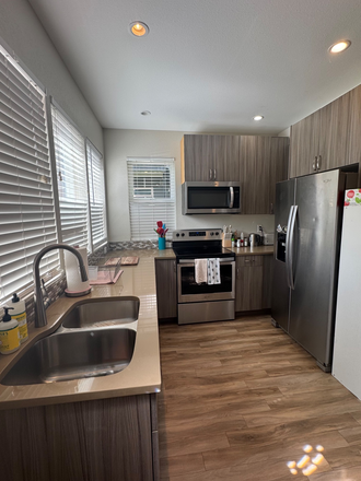 Kitchen - Spring 2026 Sublease Apartments