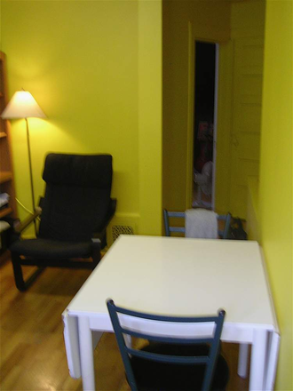 livingroom - 3rd Floor Unit for Rent (579 Bathurst st) House