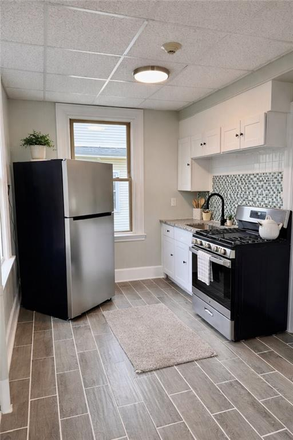 kitchen area - Studio apartment in Quality Hill neighborhood of Pawtucket on Bus line.