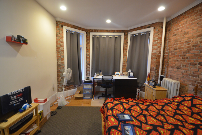 Bedroom - 3 Bedroom Apartment on Peterborough St - Available 9/1/26