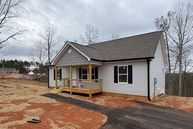 Basement home exterior - 4 Bed 4 Bath College Student Rentals House
