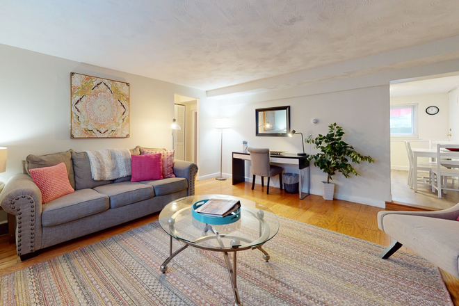 Living Area - CHE792B | Fully-furnished 1 Bedroom in Brookline, MBTA Apartments