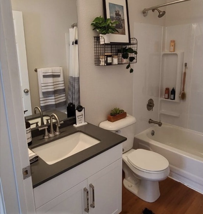 Bathroom - The pointe at state college