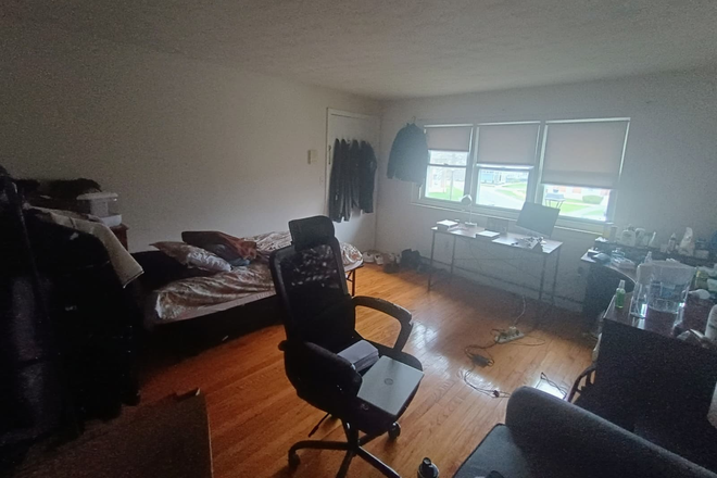 Room - Summer Sublet / Lease transfer at Presidential Apartments