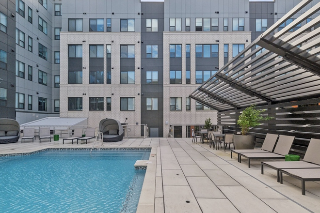 Pool - Closest Apt to GMU-MASSIVE RENT DROP, FREE Furniture!