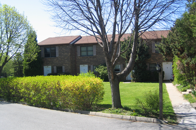 View from parking lot - Highlandon Court