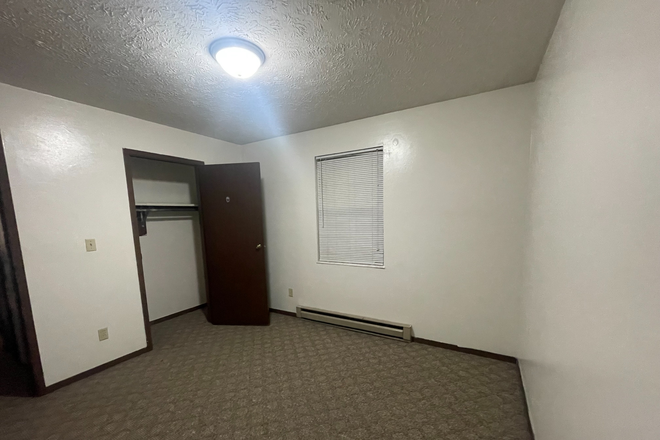 Bedroom - Granite Management/Female only Apartments