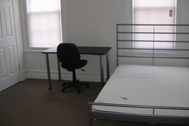 furnished bedroom - TEMPLE - LOWER LEVEL SUITE House