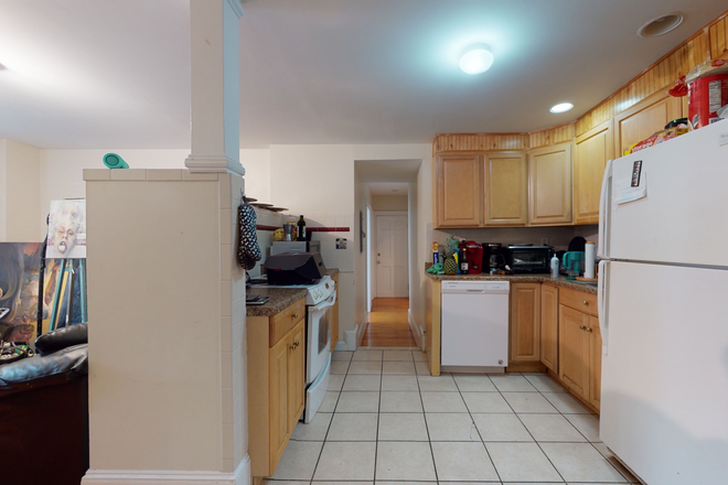 Eat In Kitchen - Last Minute Specials!  Deluxe, Furnished Bedrooms minutes to Harvard, MIT ! $1,050+ Apartments