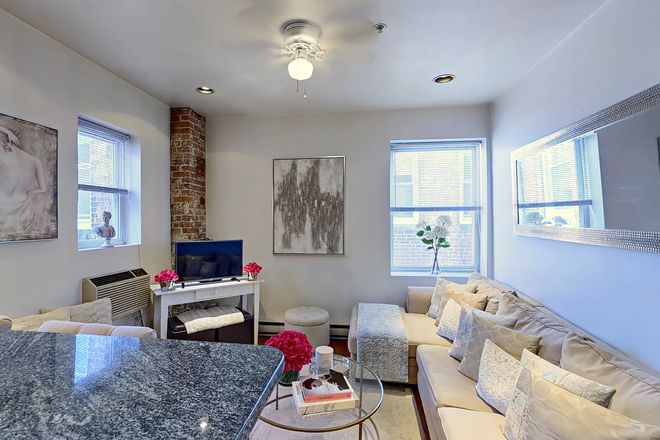 Call NOW for showings! 617-236-8600 - PRINCE ST - *NO FEE* MODERN 2BR/1BA IN NORTH END FOR *9/1/2026* W/ DW, LNDRY IN BLDNG, EQUAL BDRMS! Apartments
