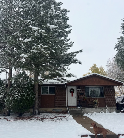 Outside view - Hi, I’m looking for someone to sublease my room this summer. Rent is $860 each plus utilities!