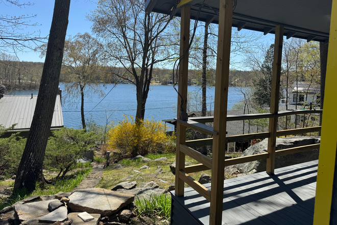 Great Views !  Study on the Porch - AMAZING Coventry Lake Front Home AVAILABLE for 26/27 Academic Year