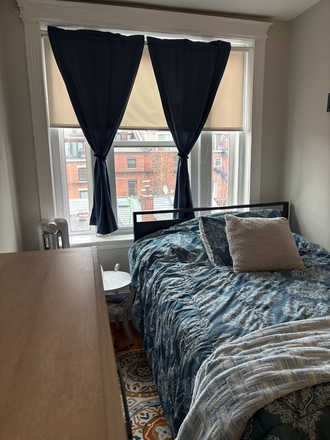 Bedroom - Beacon Hill 2 Bed Joy St Apartments