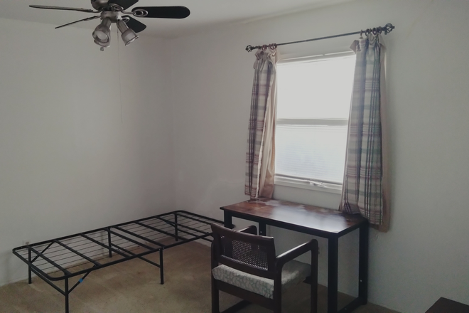 875 room - 1506 North Waterview Drive, 1 mile from UTD Campus House