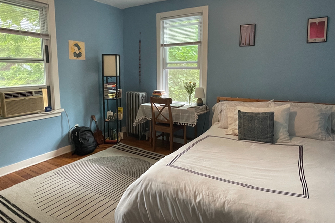 Available Room - Furnished room-Quarry St-Princeton