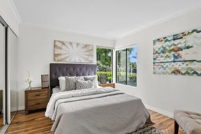 Guestroom for rent - One bedroom room in a beautiful location within 2 miles to UCI Townhome