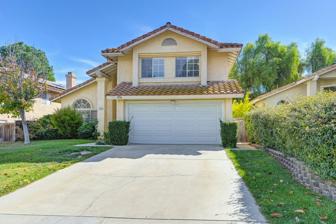  - CHARMING HOME IN TEMECULA 3 BD/2.5 BA | OVER 1,800 sq ft | $3295/mo