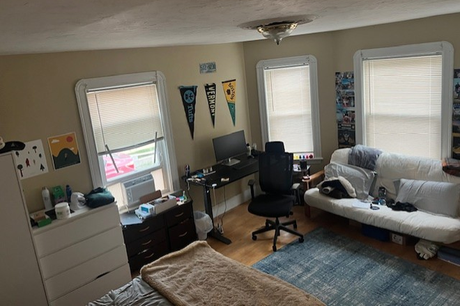 Another Bedroom - Tufts Off-Campus Shared Home | 4 Rooms Available | Parking + Outdoor Space $1200
