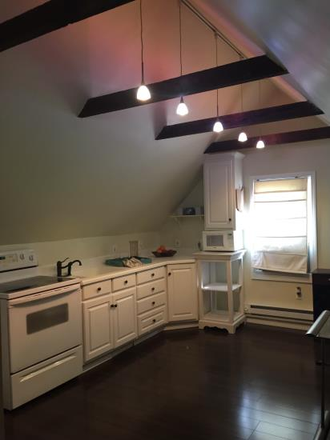 Kitchen - Attn:Grad/Nurse/Med Students! Apartments