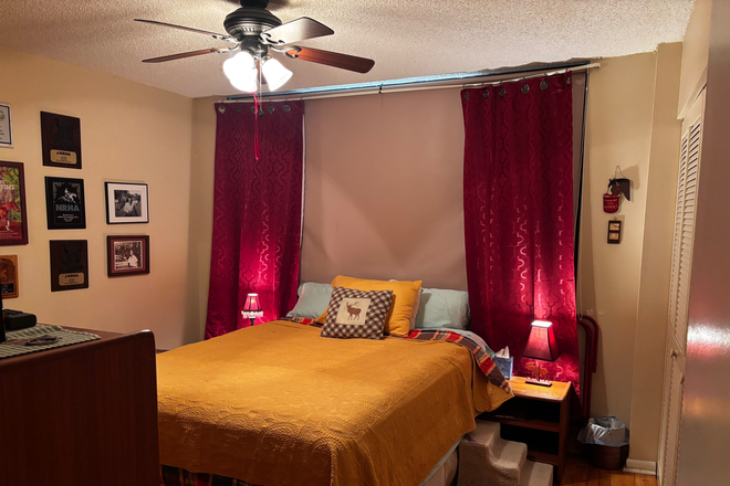 bedroom - Roommate wanted to share 2 bdr 2bathcondo close to campus