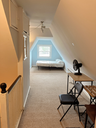 bedroom - Furnished Room with Private Bath Near Villanova