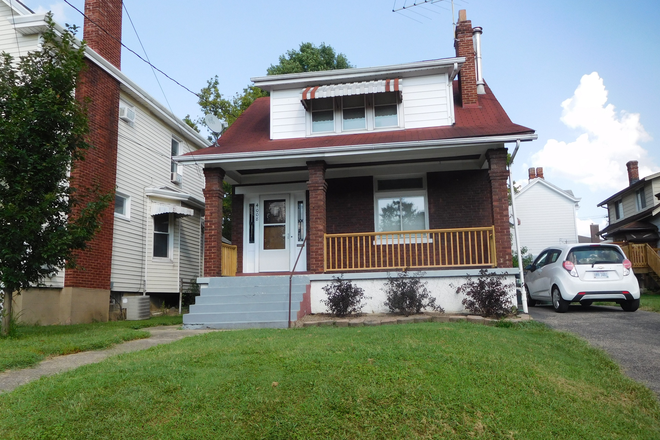 Street View - Three blocks from Xavier Campus - 4 Beds 2.5 baths