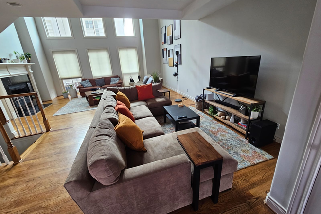 Living room - Fully Furnished Townhouse for Rent