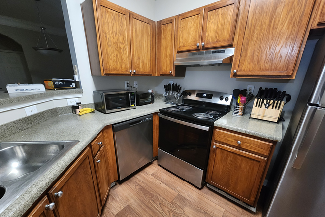 Kitchen - Between Marietta and Kennesaw Campus, Affordable rent, Convenient Location Apartments