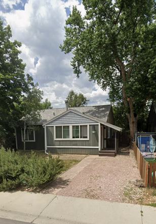 Front of house - Looking for two housemates! 1609 North St. 6 min walk to Ideal Market, on bus line to campus.